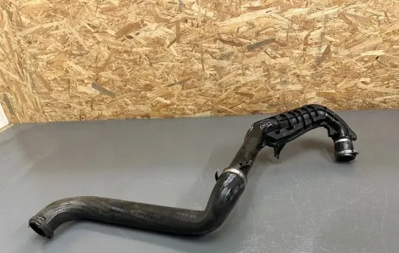 Volvo V70 Intercooler hose/pipe 6G916K683A PA66GF30