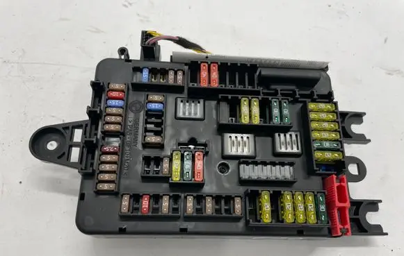 BMW 1 F20 F21 Fuse module 9337880