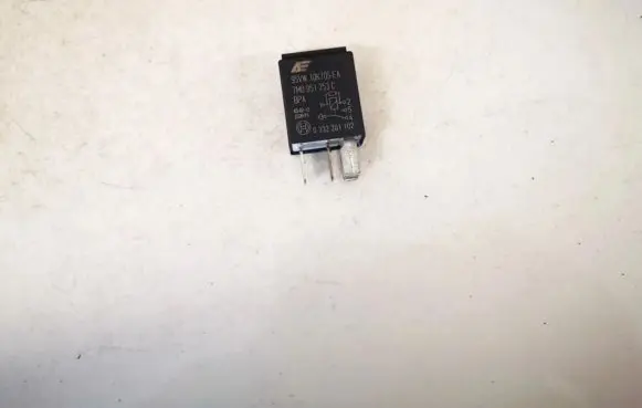 Volkswagen Touran I Other relay 95vw10k705ea 7m0951253c
