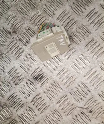 Toyota Avensis T270 Fuse box set 8267120350