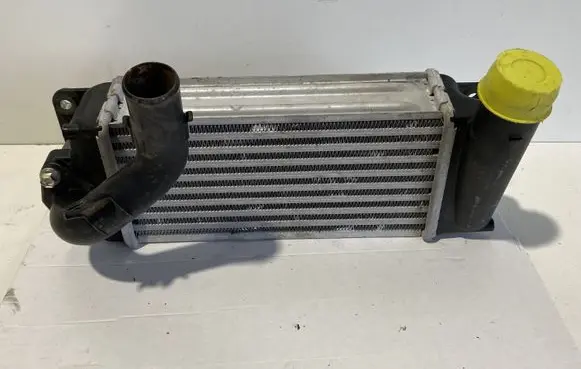 Toyota Auris 150 Intercooler radiator JD1270000921