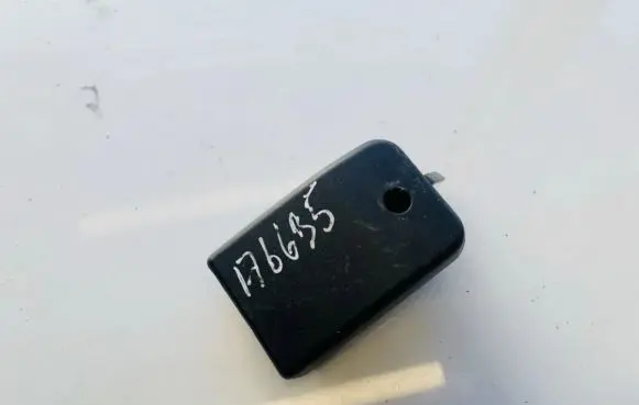Renault Scenic I Front seatbelt buckle 417510