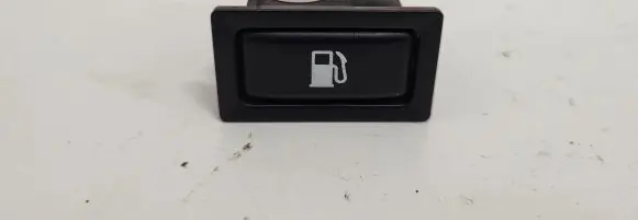 Toyota Avensis T250 Fuel tank opening switch 156795