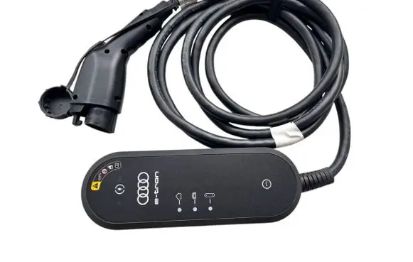Audi Q7 4M Electric car charging cable 8V4971675BB