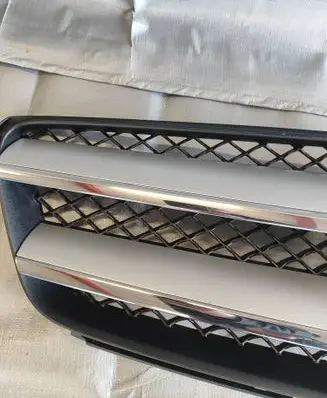 Mercedes-Benz C AMG W204 Front bumper upper radiator grill A2048880160
