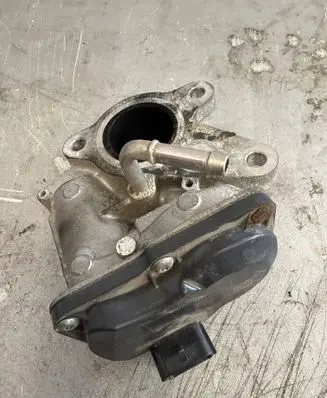 Renault Master III EGR valve 147103921r