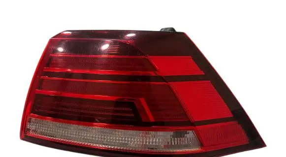 Volkswagen e-Golf Rear/tail lights 5G0945096Q L90120960