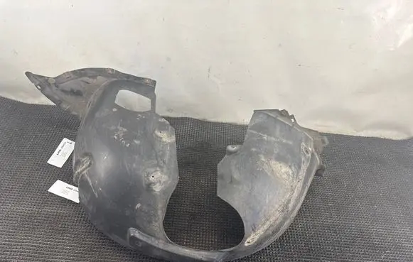 Audi A3 S3 8V Front wheel arch liner splash guards 8V0821171