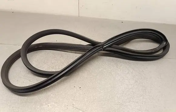 Mercedes-Benz ML W166 Front door rubber seal 