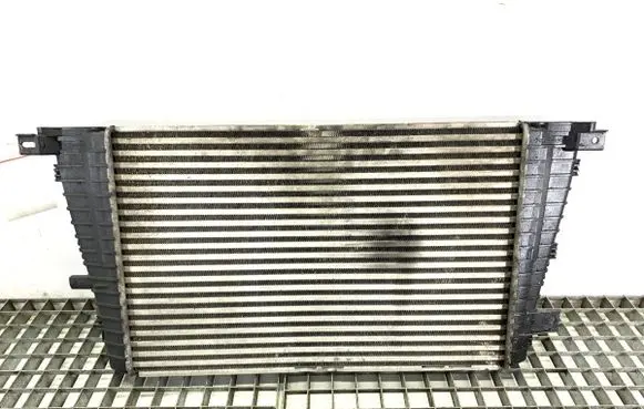 Opel Zafira B Intercooler radiator 13223395