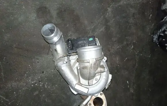 Jeep Grand Cherokee Turbo 35242180F