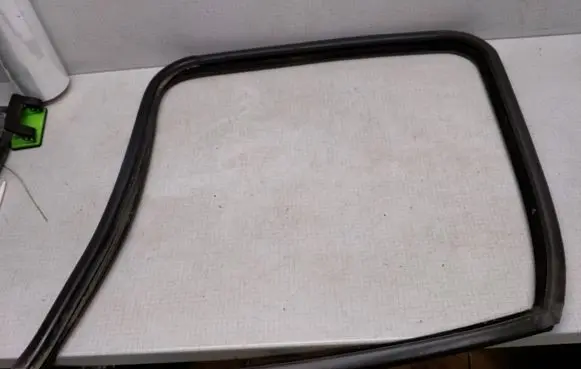 Opel Movano A Rubber seal front coupe door 