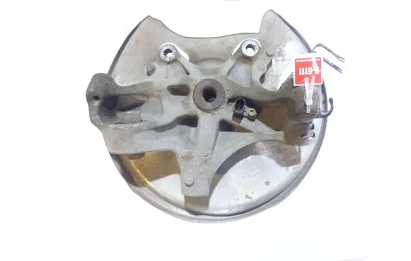 Rear wheel hub spindle/knuckle