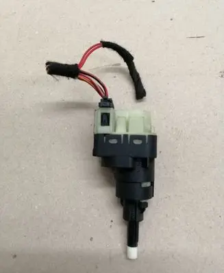 Volkswagen PASSAT B5.5 Brake pedal sensor switch 1K2945511