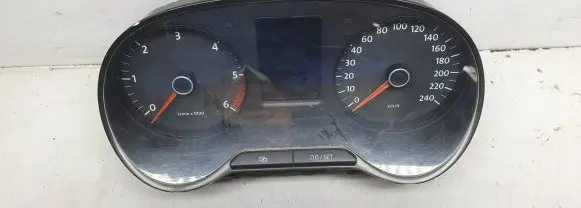 Volkswagen Polo V 6R Speedometer (instrument cluster) 6R0920861B