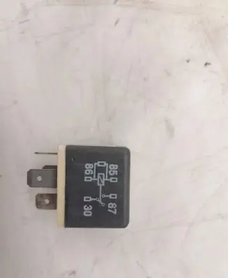 Audi A6 S6 C5 4B Other relay 141951253B