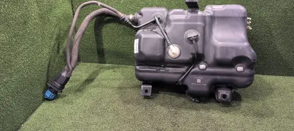 Opel Vivaro AdBlue liquid reservoir 172A27073R 0444040014 208993933R
