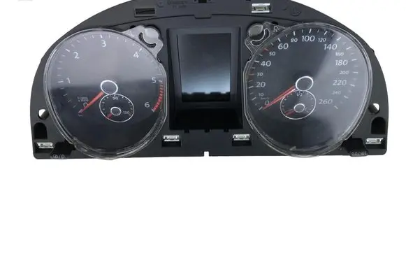 Volkswagen PASSAT B7 Speedometer (instrument cluster) 3AA920870J