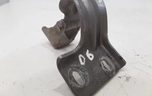 Mercedes-Benz A W169 Tailgate/trunk/boot hinge
