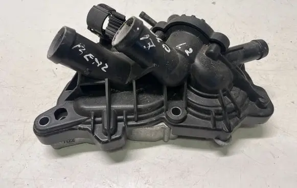 Volkswagen Polo V 6R Water pump 04E121042 04E121600BD