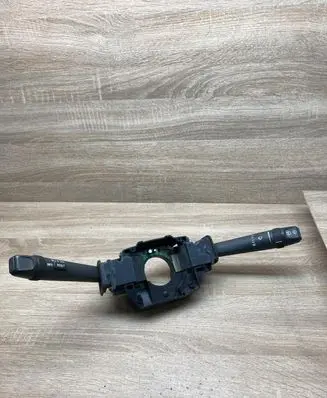 Wiper turn signal indicator stalk/switch