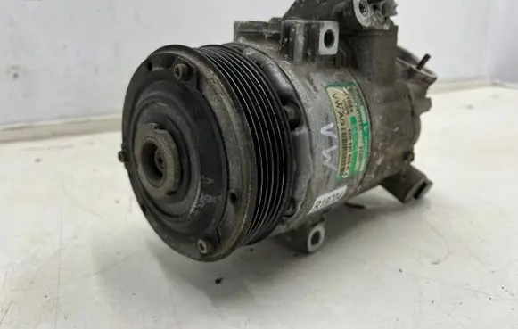 Volkswagen Golf IV Air conditioning (A/C) compressor (pump) 6q0820803h
