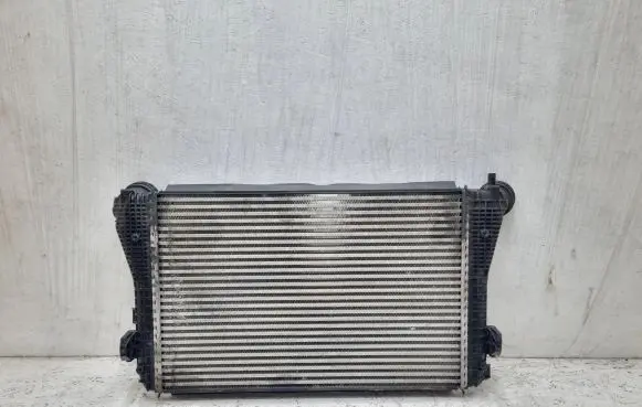 Volkswagen PASSAT B6 Intercooler radiator 3C0145805P