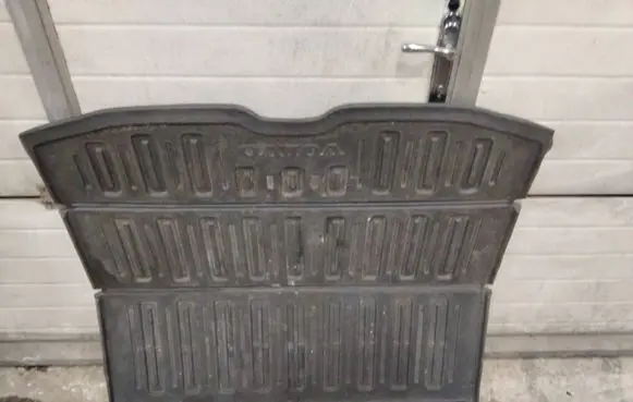 Trunk/boot mat liner