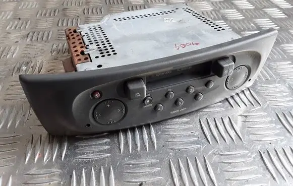 Renault Scenic I Radio/CD/DVD/GPS head unit 7700434424