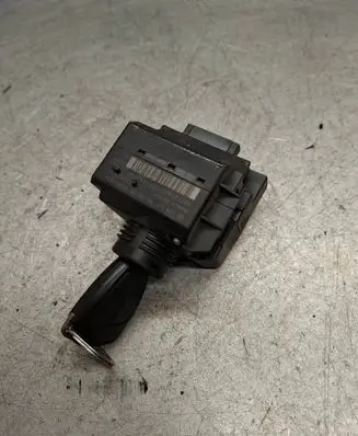 Mercedes-Benz CLK A209 C209 Ignition lock 2095450508 33002403 33002404