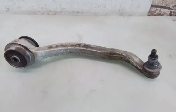 Audi A4 S4 B6 8E 8H Front lower control arm/wishbone