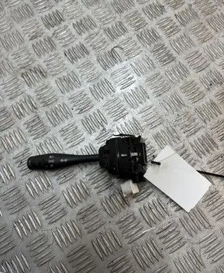 Mitsubishi Pajero Indicator stalk 17B153