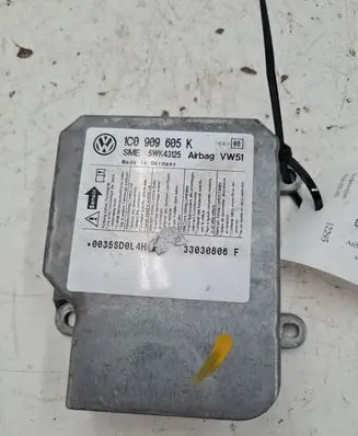 Volkswagen Polo Airbag control unit/module 1C0909605K