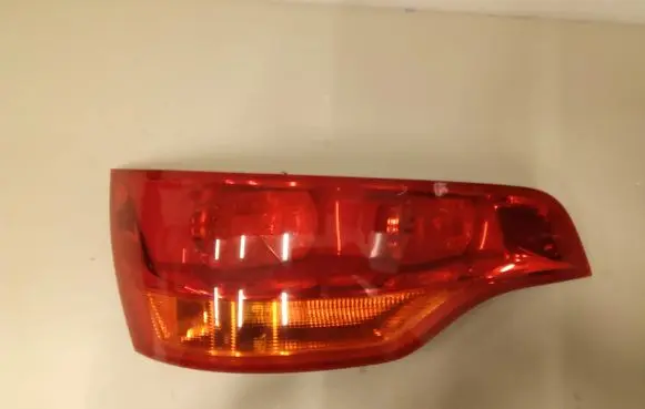 Audi Q7 4L Rear/tail lights 4L0945093 027330102
