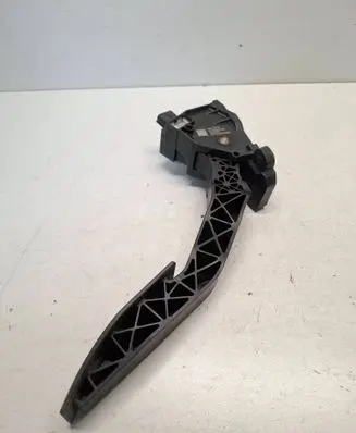 Opel Insignia B Accelerator throttle pedal 84657615 55200000 545334844
