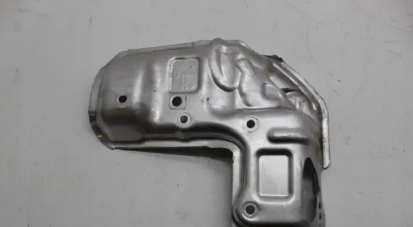 Skoda Rapid (NH) Heat shield in engine bay 04C253041H