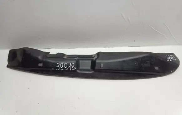 Volvo XC90 Fender end trim 31353952