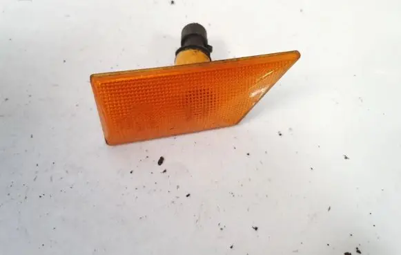 Opel Vectra C Front fender indicator light 58890 e358890