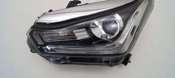 Isuzu D-Max Headlight/headlamp