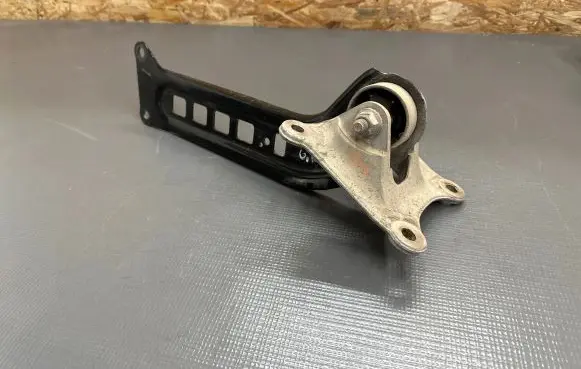 Opel Insignia B Rear control arm 94167307