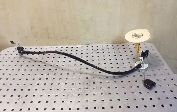 Volvo S60 Fuel level sensor 