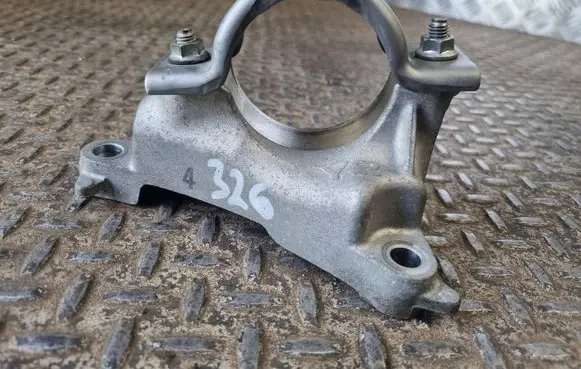 Mazda CX-5 II Driveshaft support bearing bracket 