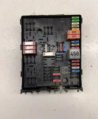 Volkswagen Golf V Fuse module 1K0937124K