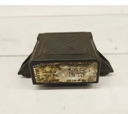 Mercedes-Benz COMPAKT W115 Other relay 0005429519