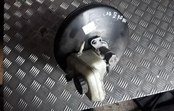 Renault Laguna III Brake booster 0204051643