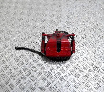 Volkswagen Golf VII Front brake caliper