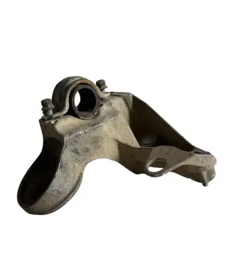 Audi A4 S4 B6 8E 8H Engine mounting bracket 8E0199351