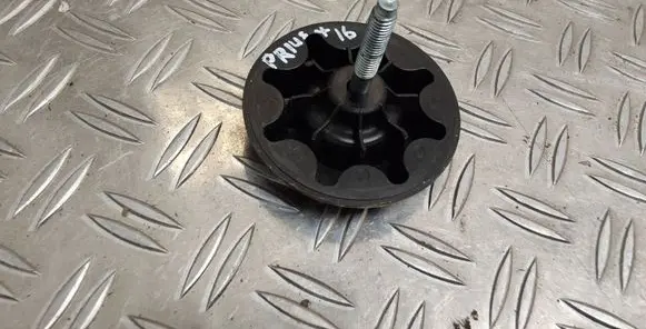 Toyota Prius+ (ZVW40) Spare wheel bolt 
