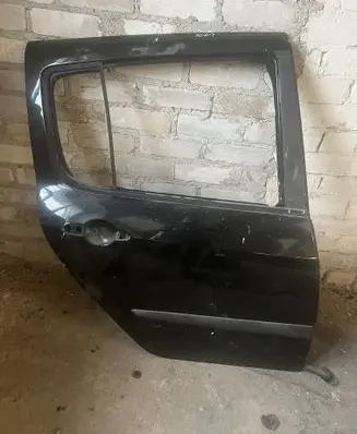 Renault Modus Rear door