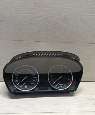 BMW 5 E60 E61 Speedometer (instrument cluster) A2C53257079 68816T60Z
